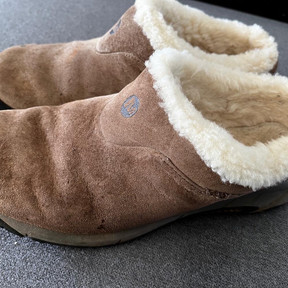 Merrell Encore slip ons